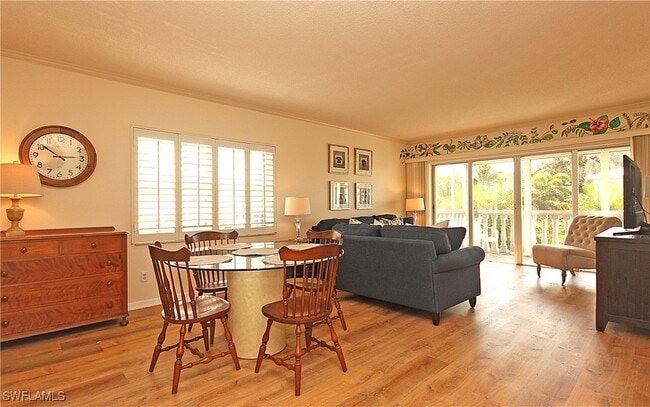 Building Photo - 666 3rd St S