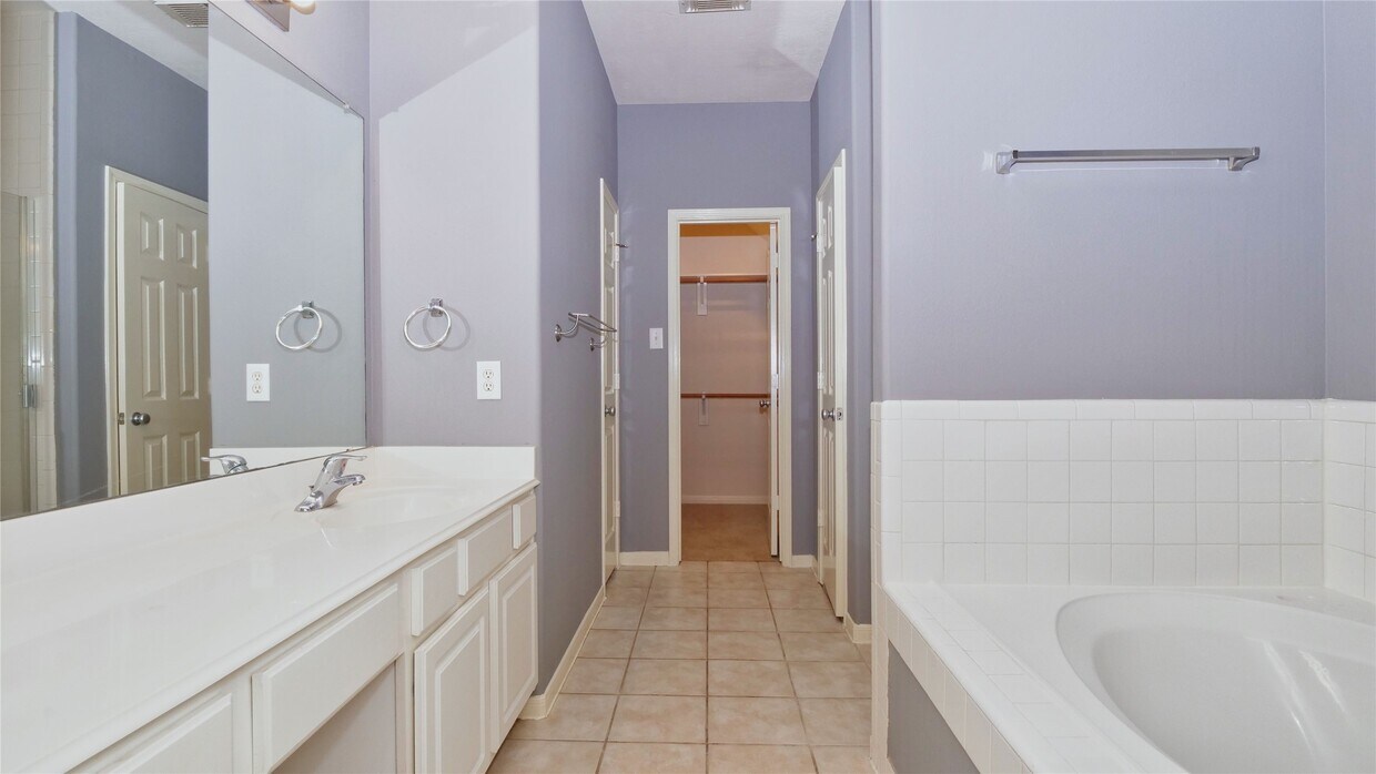 Foto del edificio - 2931 Meadowglen Cove