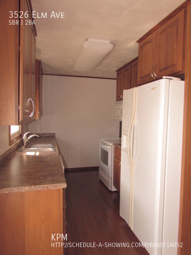Building Photo - 3526 Elm Ave