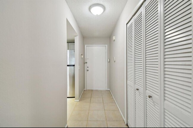 Building Photo - 11550 Baywood Meadows Dr