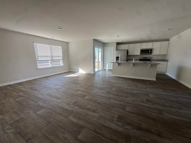 Foto del edificio - 390 Acosta Cir