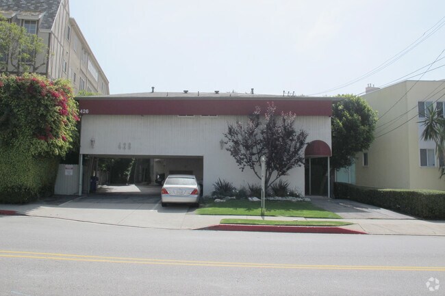 Foto del edificio - 426 S Barrington Ave