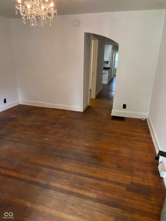 Building Photo - 1223 N Oxford St