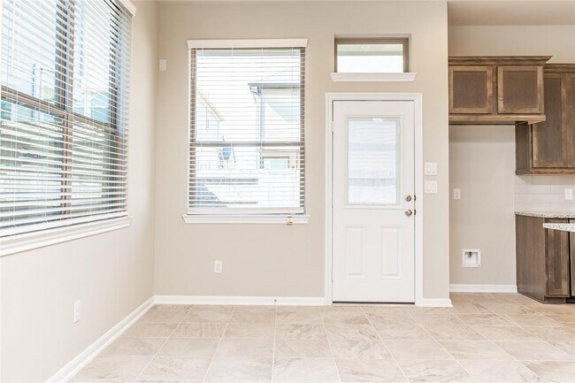 Foto del edificio - 5546 Sallow Bay Ln