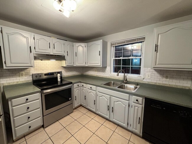 Building Photo - 1754 Harvest Dr