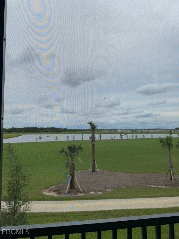 Building Photo - 15275 Grn Acrs Ave