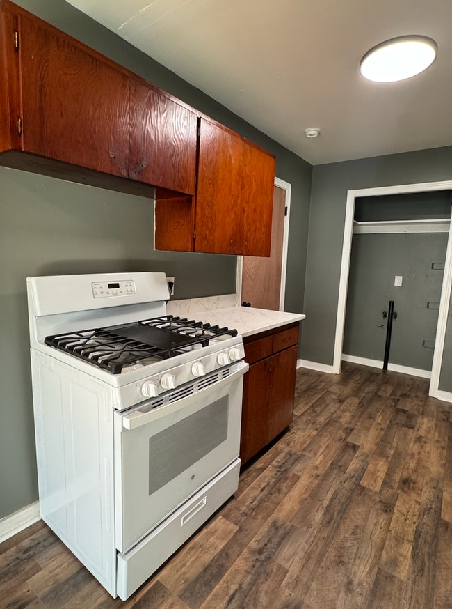 Building Photo - 1 Bedroom | 1 Bathroom | House with Carpor...