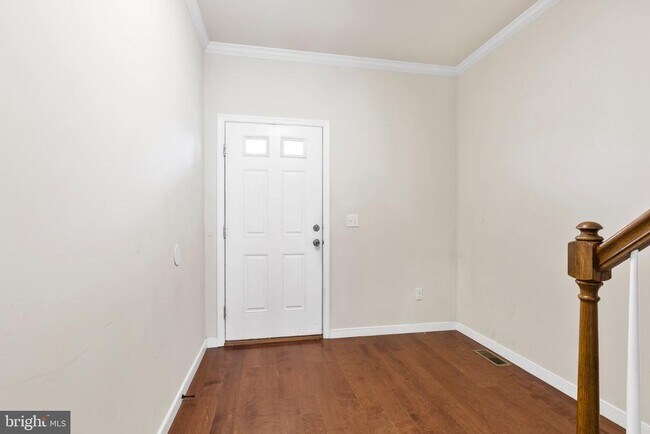 Building Photo - 121 Hudgins Rd