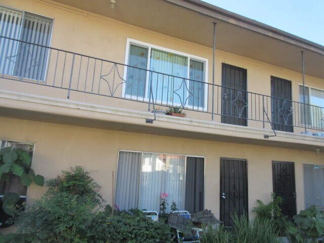 Building Photo - 9562 Maureen Dr