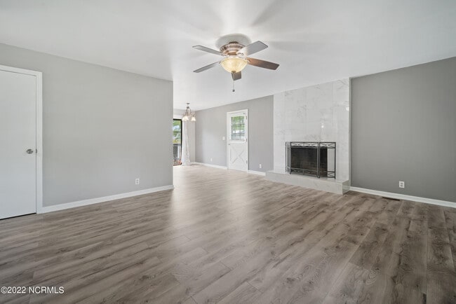 Building Photo - 206 Lorraine Ct