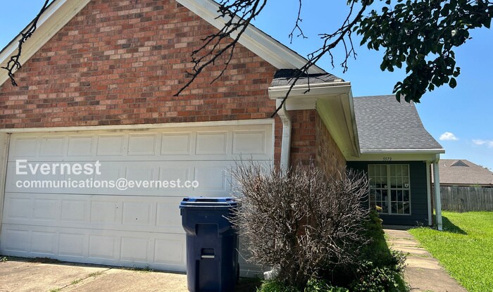 Foto principal - 5573 Kaitlyn Dr W