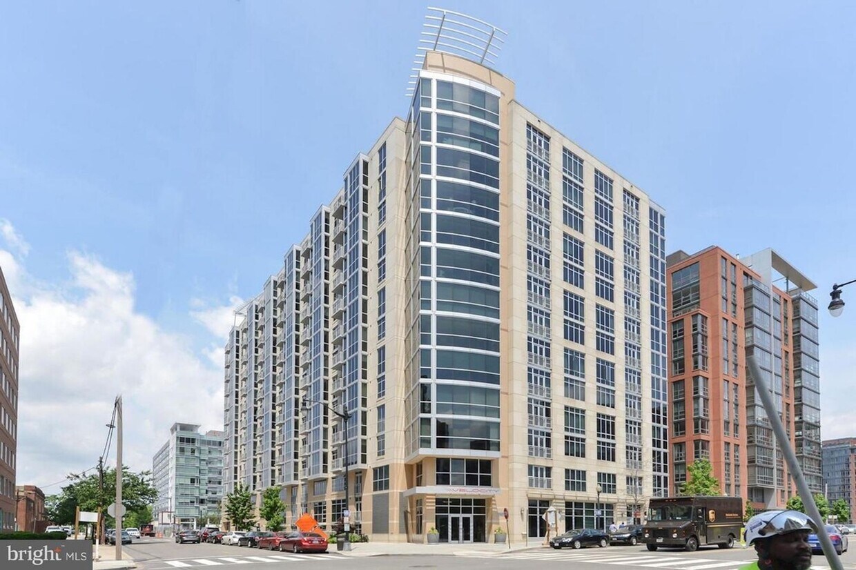 Foto principal - 1 Bedroom 1 Bath Condo Near Capitol Hill