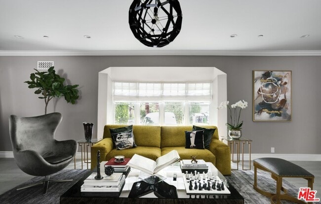 Foto del edificio - 1214 Coldwater Canyon Dr