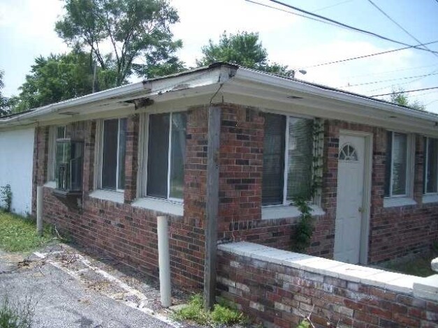 Building Photo - 1732 Bellefontaine St