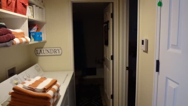 Building Photo - One Bedroom near Utah Valley Hospital, Pro...