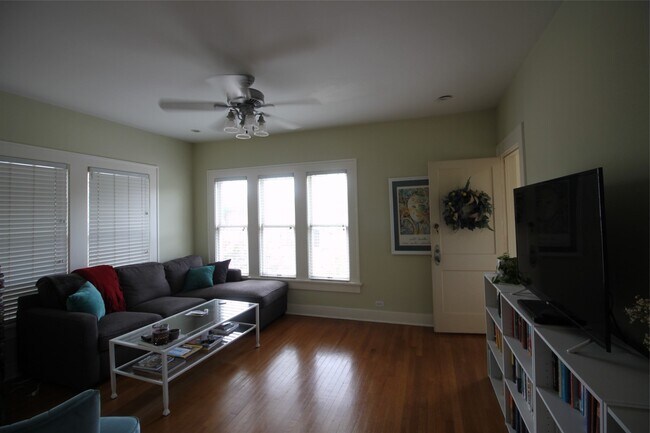 Foto del edificio - 1223 W Gray St