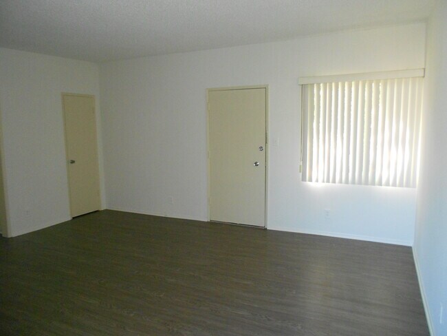 Foto del edificio - 3721 Midvale Ave