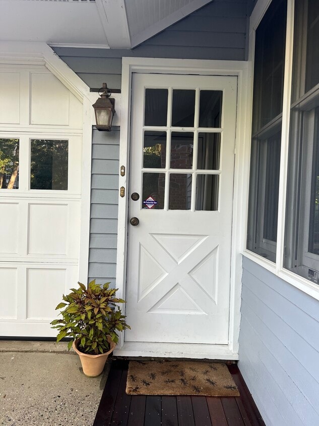 Entry Door - 99 Spruce St