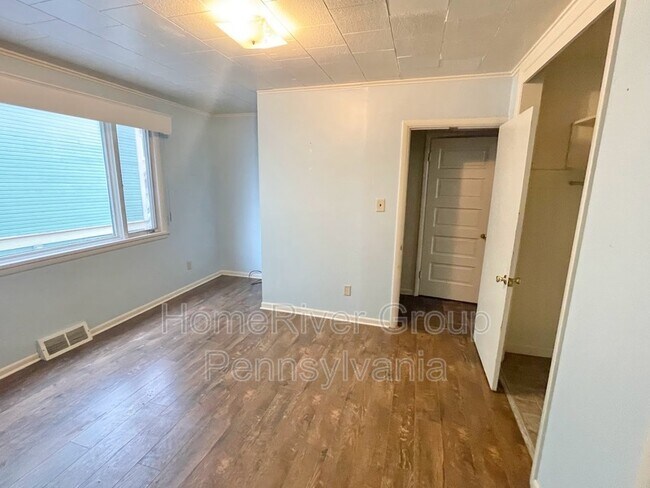 Foto del edificio - 415 E Brady St