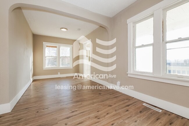 Building Photo - 4258 Laurel Ave