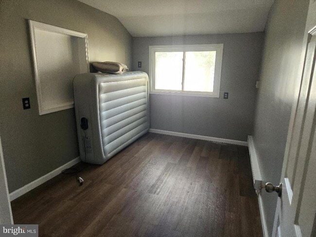 Foto del edificio - 22 Mountain Top Rd