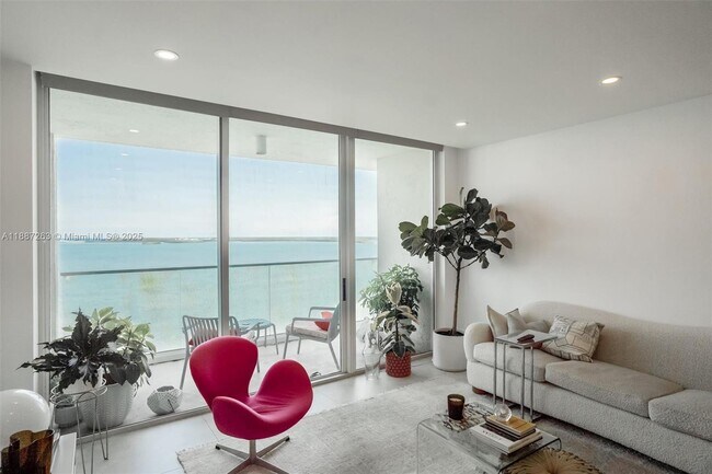 Building Photo - 800 Claughton Island Dr