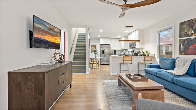 Foto del edificio - 5545 Davey St