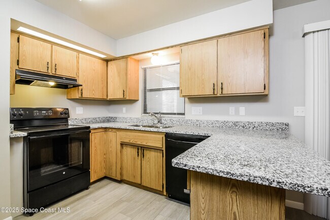 Building Photo - 4440 Olympic Dr