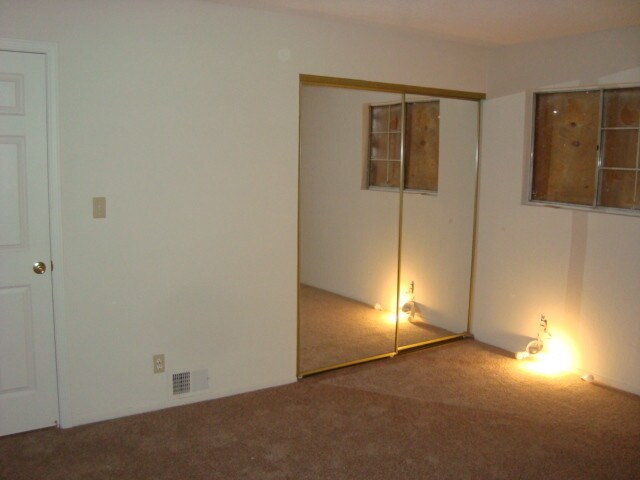 Building Photo - 4463 Townehome Dr