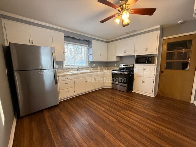 Building Photo - 838 Whitlock Ave