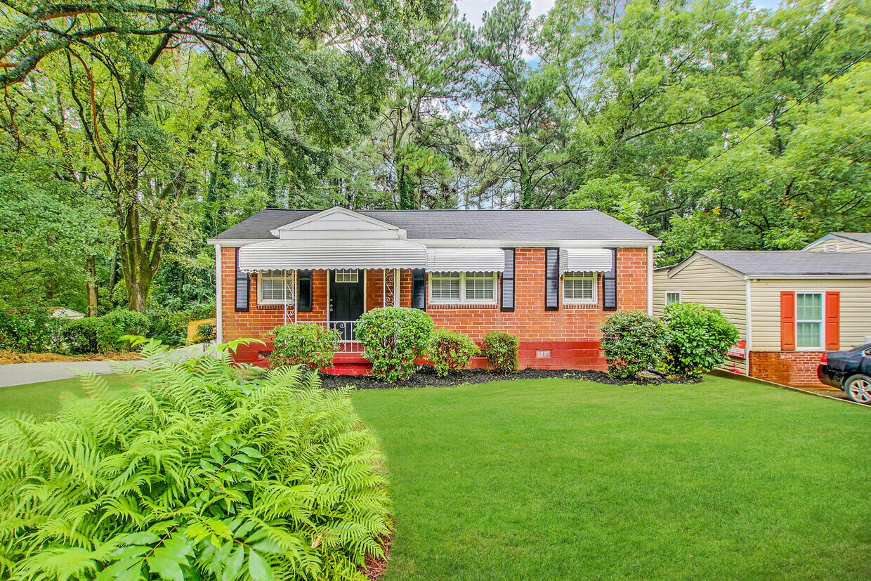 Primary Photo - 2576 Godfrey Dr Nw