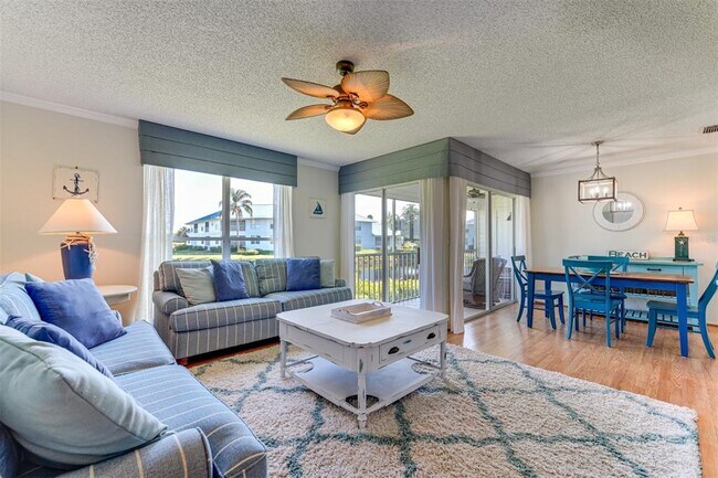 Foto del edificio - 923 Sandpiper Cir
