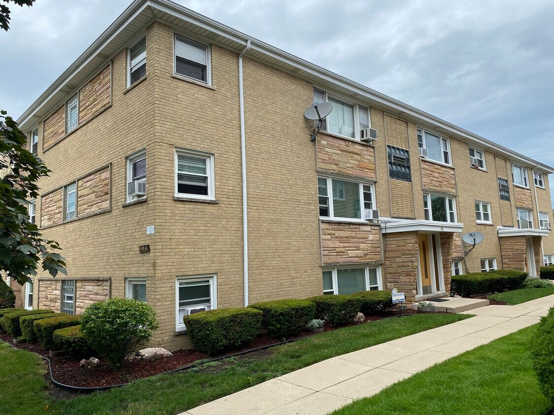 6767 N Olmsted Ave Unit 3C, Chicago, IL 60631 Condo for Rent in