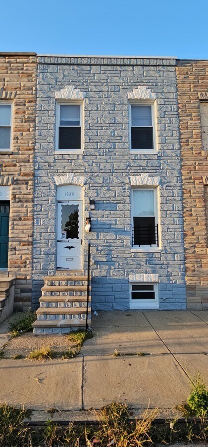 Building Photo - 1 Bed and Den