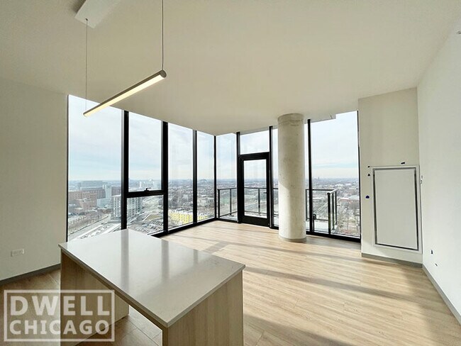 Foto del edificio - 920 S Damen Ave