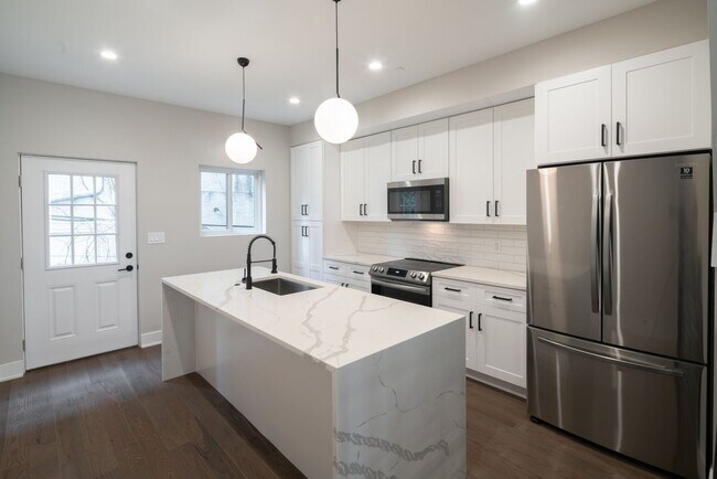 Foto del edificio - Brand New Luxury Temple Student Housing
