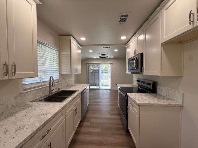 Building Photo - Fully Renovated 1950's Dream