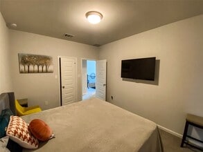 Building Photo - 2122 Alabaster Est Dr