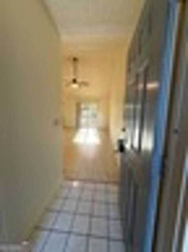 Foto del edificio - 444 Admiral's Walk Dr