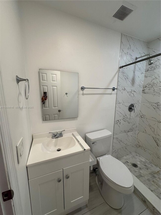 Building Photo - 1300 Dunad Ave