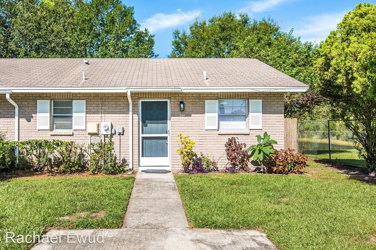 Primary Photo - 1 br, 1 bath House - 13060 Leverington St