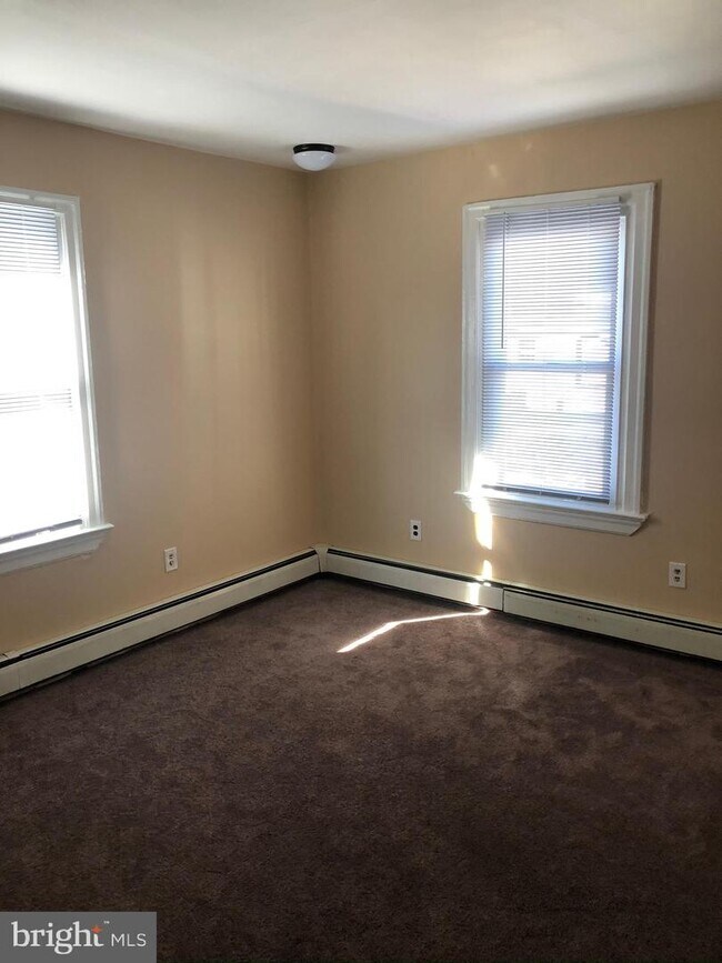 Building Photo - 631 Bethlehem Pike