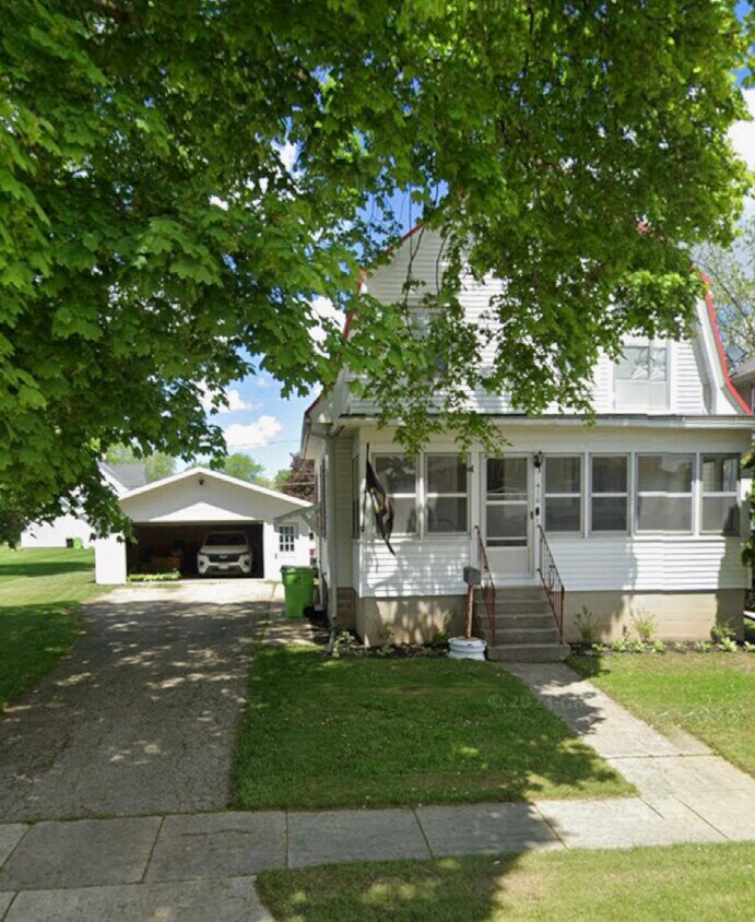 Primary Photo - 416 W Jefferson St