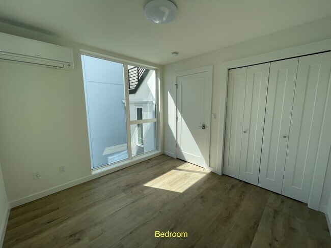 Foto del edificio - 1724E 11th Ave