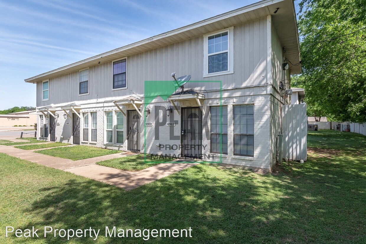 Primary Photo - 2 br, 1.5 bath House - 4939 Miller