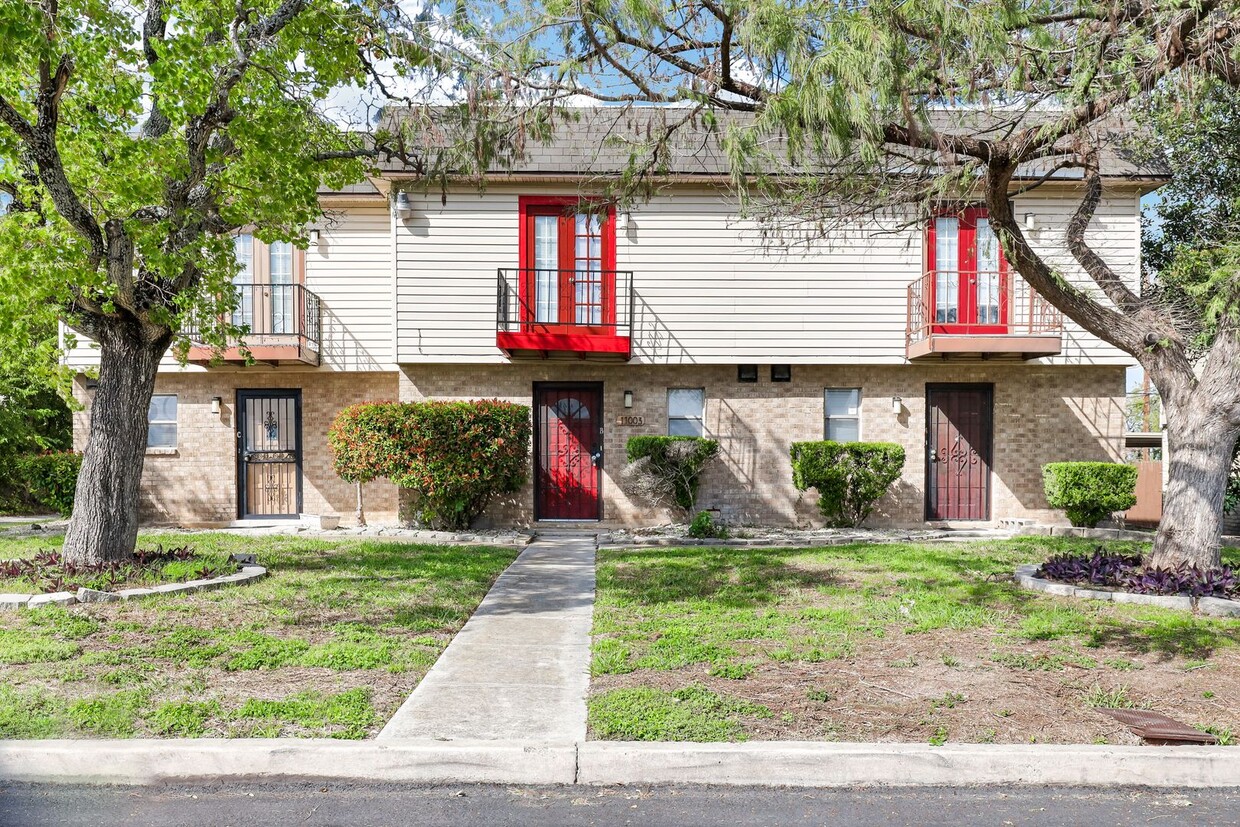 Primary Photo - 11003 Mt Boracho Dr
