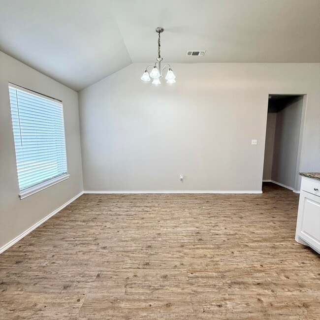 Building Photo - 1020 Preston Trails