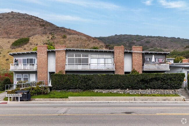 Building Exterior - 22445 Pacific Coast Hwy