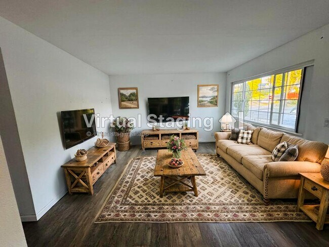 Foto del edificio - 641 Adobe Cir