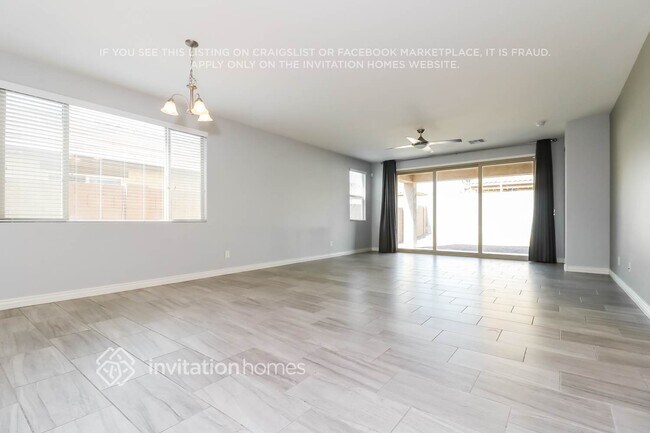Building Photo - 4044 S 183rd Dr